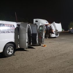 Utt's Auto Glass - 18 wheeler's are our expertise