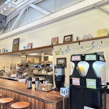 HomeState - Kitchen, drinks , seating, pictures - Tacos Near Me - Pasadena, California HomeState - Kitchen, drinks , seating, pictures - Tacos Near Me - Pasadena, California