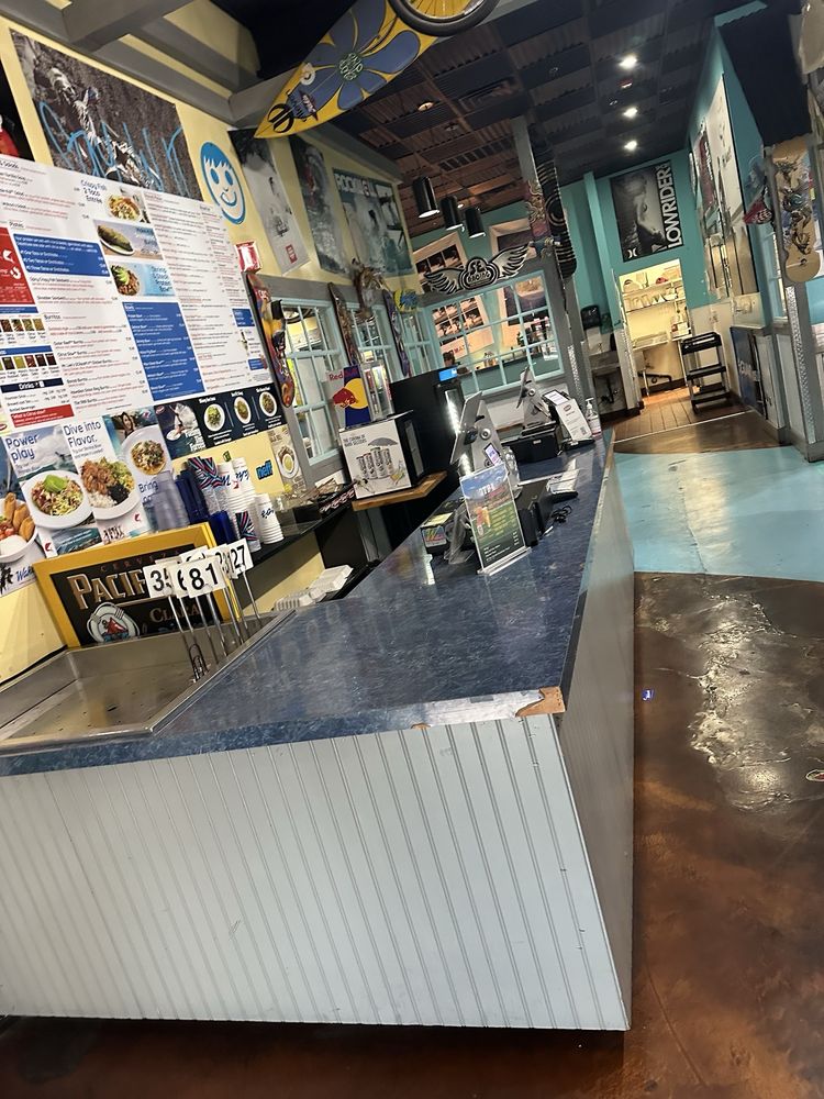 Wahoo’s Fish Tacos - Photo 2