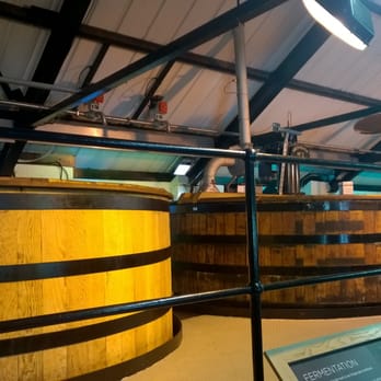 Auchentoshan Distillery - Distilleries Near Me - Clydebank, WDU