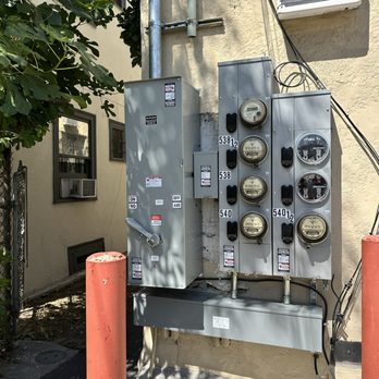 Caliber Electric - Electricians Near Me - West hills, California Caliber Electric - Electricians Near Me - West hills, California