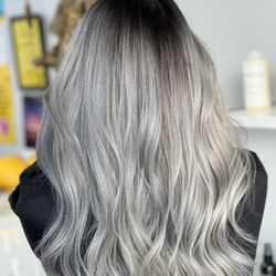 TK Salon - Silver balayage
