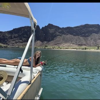 Parker Watercraft Rental - Pontoon fishing - Jet Skis Near Me - Parker, Arizona