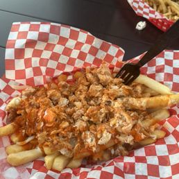 Loaded Fries w/Chicken Loaded Fries w/Chicken