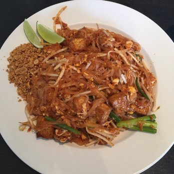 Chaba Thai Kitchen - Pad Thai with Tofu - Thai Near Me - San Diego, California Chaba Thai Kitchen - Pad Thai with Tofu - Thai Near Me - San Diego, California