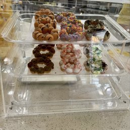 Donuts Donuts