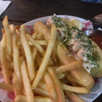 Found Oyster - Lobster bisque roll and fries - AN ABSOLUTE MUST TRY - Seafood Near Me - Los Angeles, California