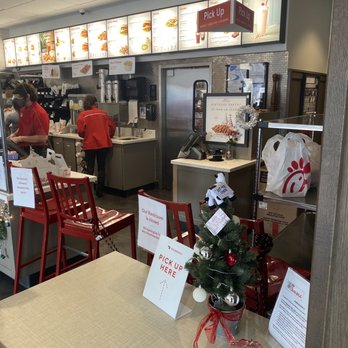 Chick-fil-A - ows the interior of a fast food restaurant - Fast Food Near Me - Englewood, New Jersey Chick-fil-A - ows the interior of a fast food restaurant - Fast Food Near Me - Englewood, New Jersey