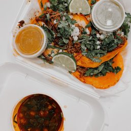 SIX Barria Tacos