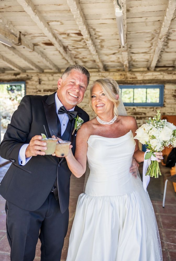 Tuxedo Junction Suit Warehouse Logo