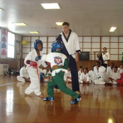 Childrens kids martial arts karate self defense lawrence cedarhurst woodmere hewlett inwood far rockaway ny