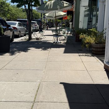 Summer House cafe - Outside seating - Cafes Near Me - Hyannis, Massachusetts Summer House cafe - Outside seating - Cafes Near Me - Hyannis, Massachusetts