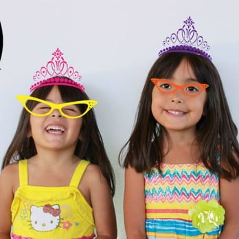Stumptown Booth - Photo Booth Rentals Near Me - Tigard, Oregon Stumptown Booth - Photo Booth Rentals Near Me - Tigard, Oregon