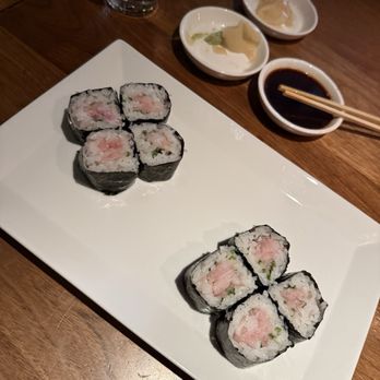 SUGARFISH | Flatiron - Yellowtail - Sushi Bars Near Me - New York, New York SUGARFISH | Flatiron - Yellowtail - Sushi Bars Near Me - New York, New York