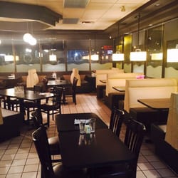 Jas Indian Cuisine - Nice seating plan. Service is aslo good and food is so good. Specially samosa is so good and everthing is good.