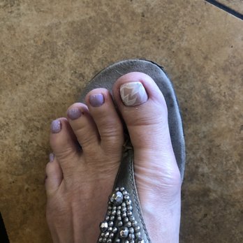 Nail Lounge - Pedi - Nail Salons Near Me - Pasadena, California