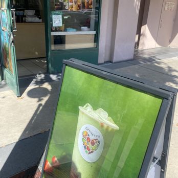 Great Tea - Standing board in front of entrance. - Bubble Tea Near Me - Oakland, California Great Tea - Standing board in front of entrance. - Bubble Tea Near Me - Oakland, California