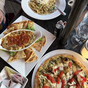 Bistro Six-One - Artichoke dip. Veggie pizza. - Italian Near Me - Niagara-on-the-Lake, Ontario Bistro Six-One - Artichoke dip. Veggie pizza. - Italian Near Me - Niagara-on-the-Lake, Ontario