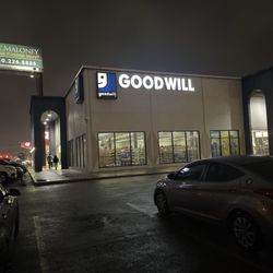 Goodwill - Storefront