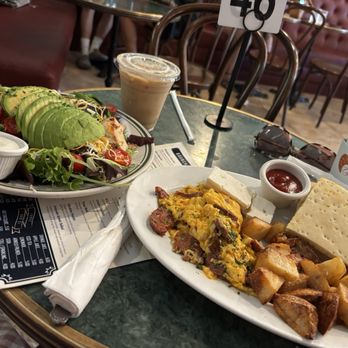 Cafe Los Feliz - Coffee & Tea Near Me - Los Angeles, California