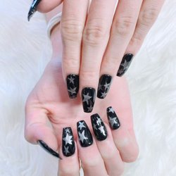 R.E.M. Weston Nail & Spa