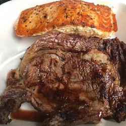 Red Carpet Lounge - A great steak and grilled salmon dinner!