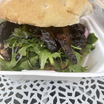 Cowbell Kitchen - Cafes Near Me - Leesburg, Virginia
