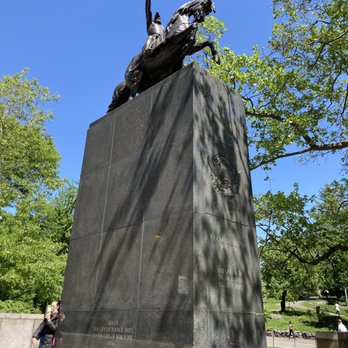 Bolivar Plaza - Jose De San Martin Posted with review 05/19/21 - Parks Near Me - New York, New York