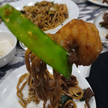 Panda Inn - The delicious noodles...Lo Main.  With all meats and seafood as choice to add... added! - Chinese Near Me - Pasadena, California