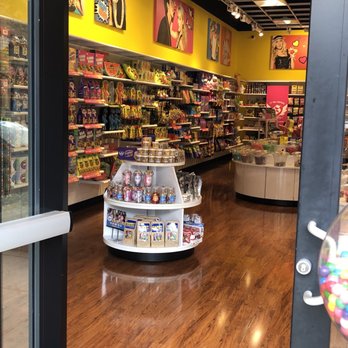 IT'SUGAR - Inside - Candy Stores Near Me - Coconut Creek, Florida IT'SUGAR - Inside - Candy Stores Near Me - Coconut Creek, Florida