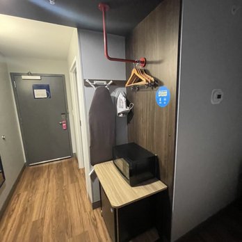 Tru by Hilton Sharonville Cincinnati - Room 212 - Hotels Near Me - Cincinnati, Ohio Tru by Hilton Sharonville Cincinnati - Room 212 - Hotels Near Me - Cincinnati, Ohio