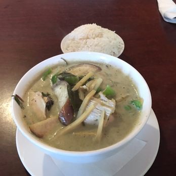 Thai Lao Restaurant - Green curry with chicken - Thai Near Me - Myrtle Beach, South Carolina