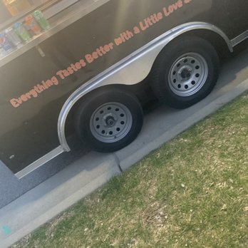 Same O Dame O's Shrimp Fish & Grits - the trailer - Food Trucks Near Me - Raleigh, North Carolina