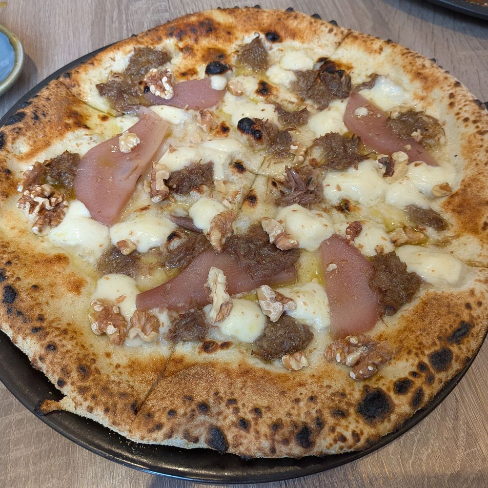 Cafe Oro Di Napoli - Anatra pizza - Pizza Near Me - Toronto, Ontario Cafe Oro Di Napoli - Anatra pizza - Pizza Near Me - Toronto, Ontario