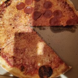 DeLeo's Pizza - Far cry from what they use to serve