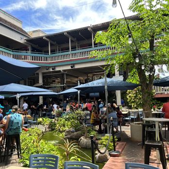 Down the Hatch Maui - Seafood Near Me - Lahaina, Hawaii