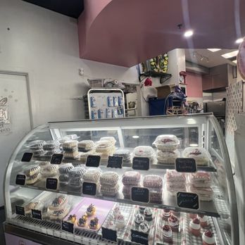 K&J Sweets & Bakery - Desserts Near Me - San Jose, California