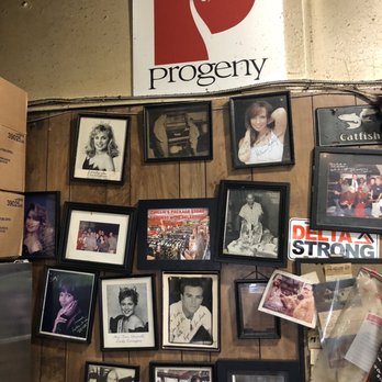 Doe's Eat Place - Steakhouses Near Me - Greenville, Mississippi