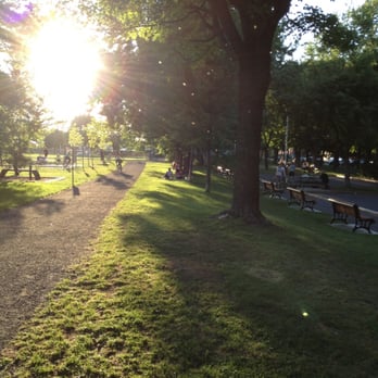 Parc Sir-Wilfrid-Laurier - Parks Near Me - Montreal, Quebec Parc Sir-Wilfrid-Laurier - Parks Near Me - Montreal, Quebec