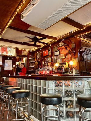 Angelo's Fairmount Tavern by null