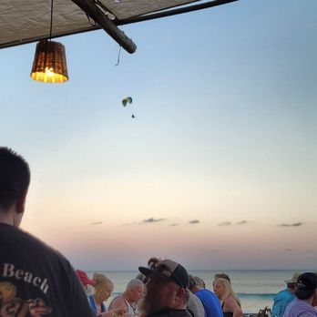 Zipper's - Burgers Near Me - San José del Cabo, BCS Zipper's - Burgers Near Me - San José del Cabo, BCS