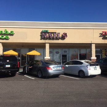 Le's Nails & Waxing - It's tucked away across the street from wine burger. Go here!  They are awesome. - Nail Salons Near Me - Phoenix, Arizona