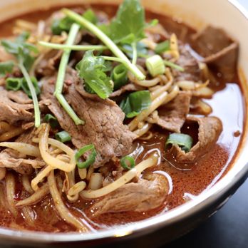 Noodle Fans - a bowl of beef and noodles - Noodles Near Me - Victoria, British Columbia Noodle Fans - a bowl of beef and noodles - Noodles Near Me - Victoria, British Columbia