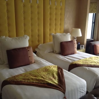 香港洲際酒店 - Beds made so nicely - Hotels Near Me - Hong Kong, HK