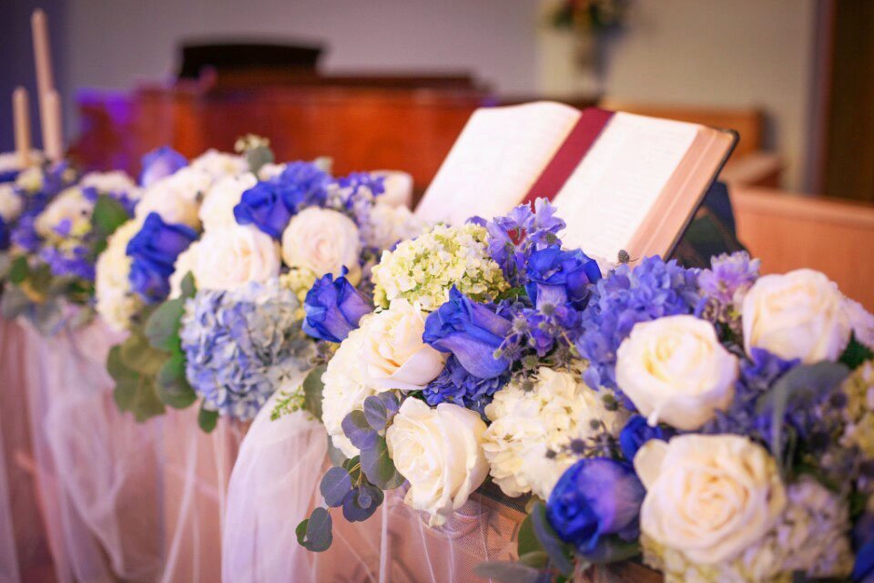 DOWNTOWN FLOWERS Updated August 2024 21 Photos 129 7 Avenue SE