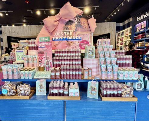 BATH & BODY WORKS - Updated February 2026 - 76 Photos & 36 Reviews