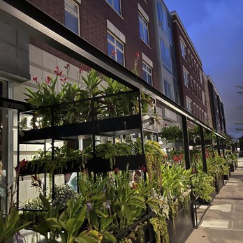 Bronzeville Winery - Outdoor seating - New American Near Me - Chicago, Illinois
