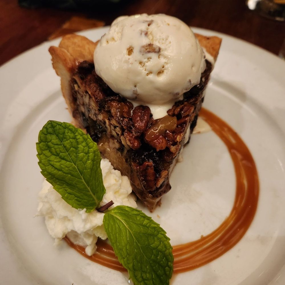 Roaring Fork - Pecan pie - New American Near Me - Austin, Texas
