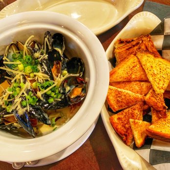 Bernard's - Mussels carbonara - New American Near Me - Roanoke, Virginia