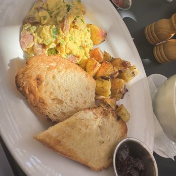 Cafe Bernardo - Breakfast & Brunch Near Me - Sacramento, California